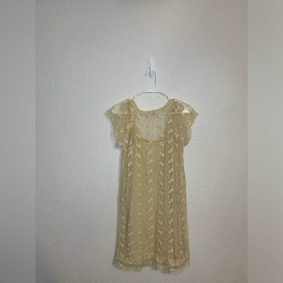 Pull & Bear Dress Size S Lace Ivory Beige Sheer Whimsical Knee Length A-line - Picture 4 of 7